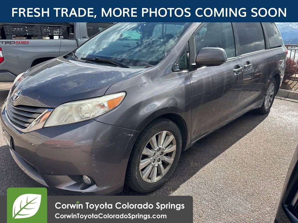 Used 2011 Toyota Sienna XLE AWD/4WD image 3