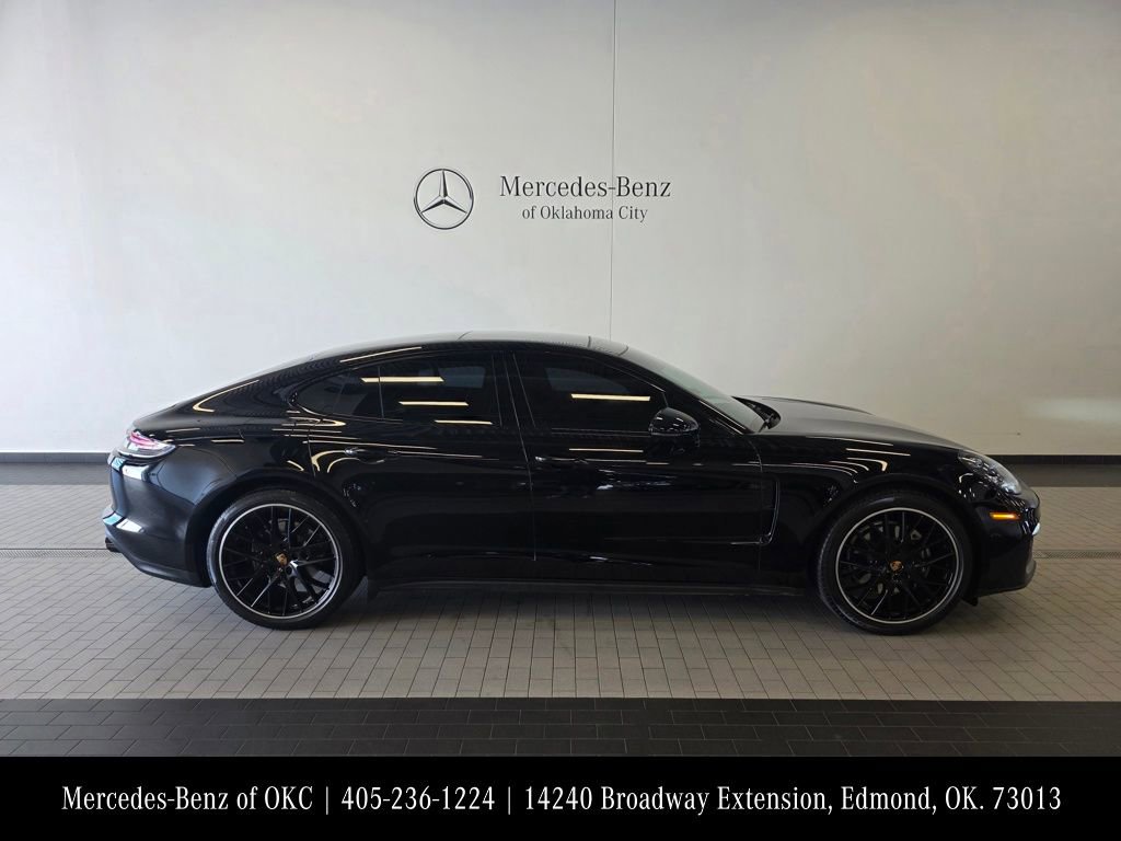 Used 2023 Porsche Panamera 4 Platinum Edition image 4