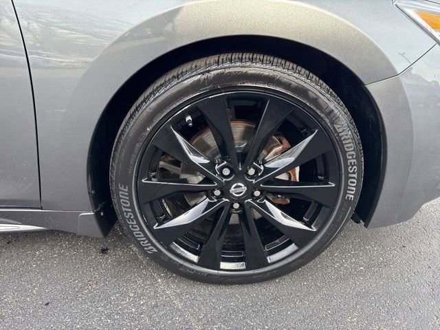 Used 2017 Nissan Maxima Platinum image 22