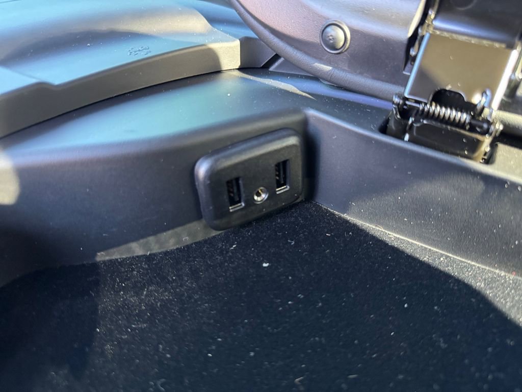 Used 2016 Chevrolet Corvette Z06 w/ 3LZ Preferred Equipment Group image 25