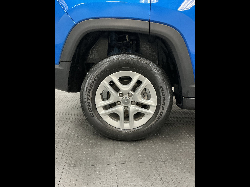 Used 2021 Jeep Compass Sport w/ Cold Weather Group image 31