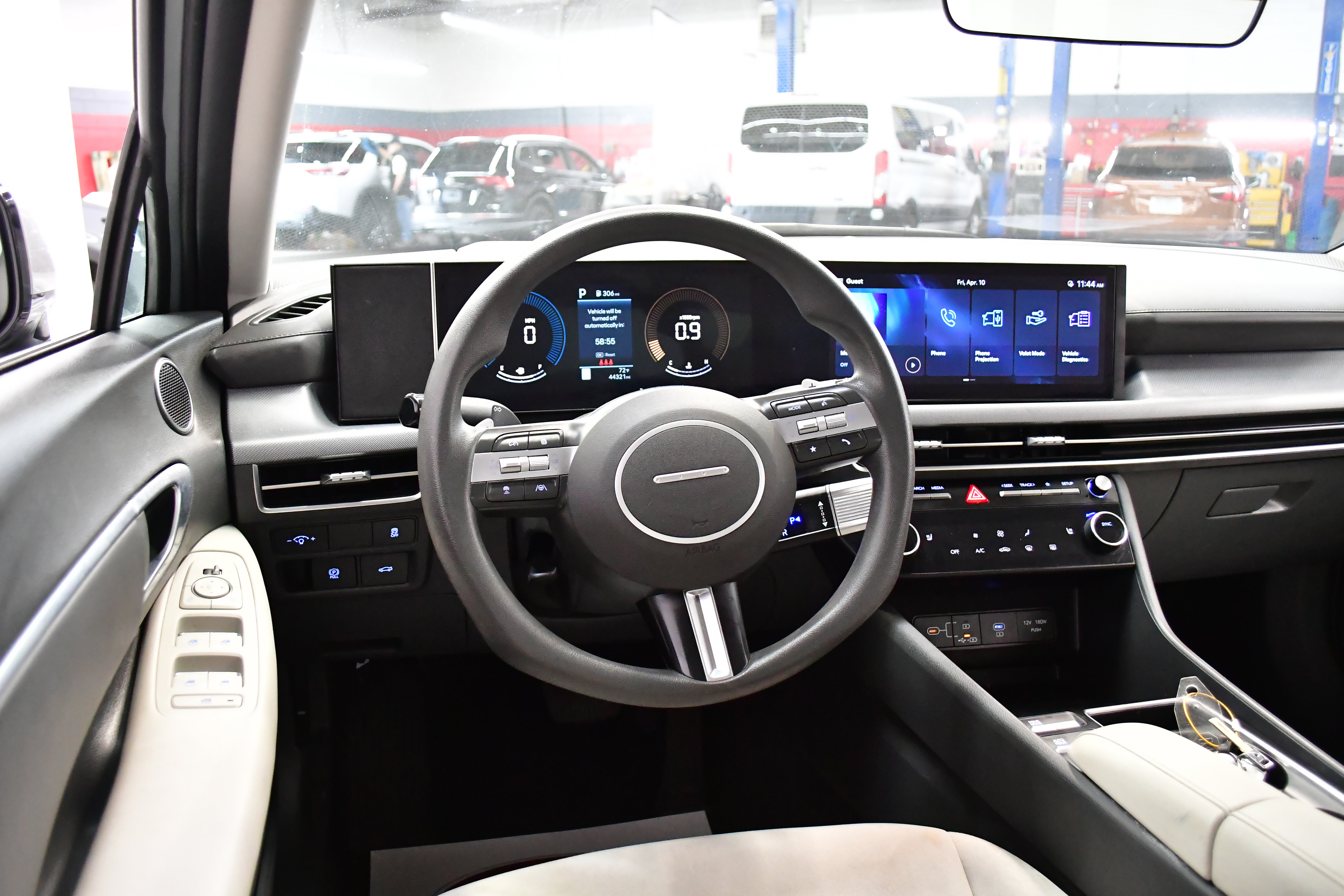 Used 2025 Hyundai Sonata SEL FWD image 8