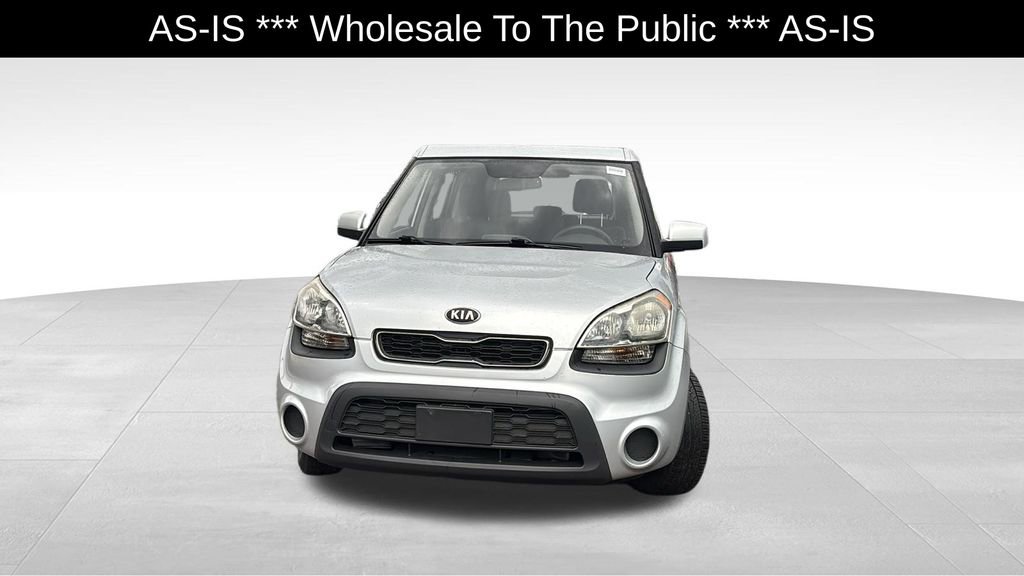 Used 2013 Kia Soul FWD image 2