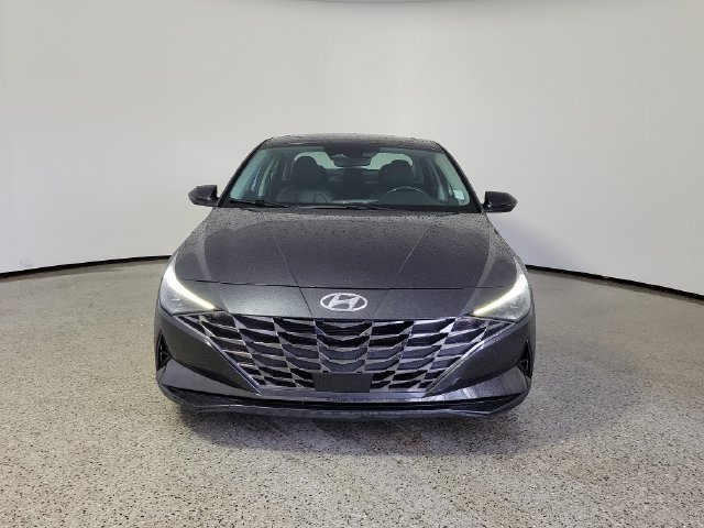 Used 2023 Hyundai Elantra Limited FWD image 2