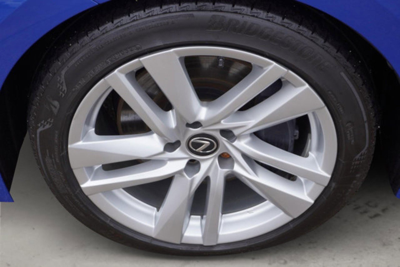 Used 2023 Lexus IS 300 w/ Comfort Package image 12