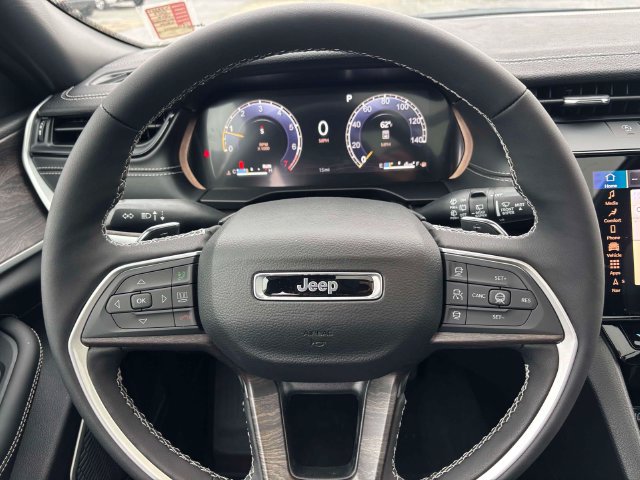 New 2027 Jeep Grand Cherokee L Limited AWD/4WD image 16