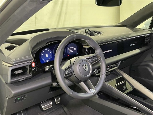 New 2025 Porsche Macan Turbo Electric image 4