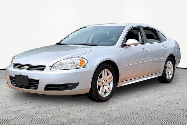 Used 2011 Chevrolet Impala LT FWD image 3