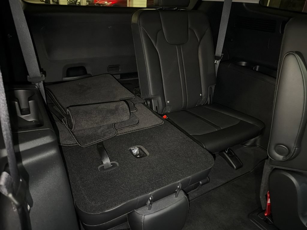 Certified 2025 Kia Sorento EX w/ Panoramic Sunroof Package FWD image 18