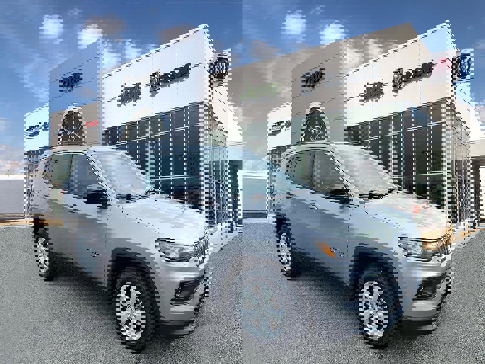 Used 2022 Jeep Compass Latitude w/ Sun and Sound Group