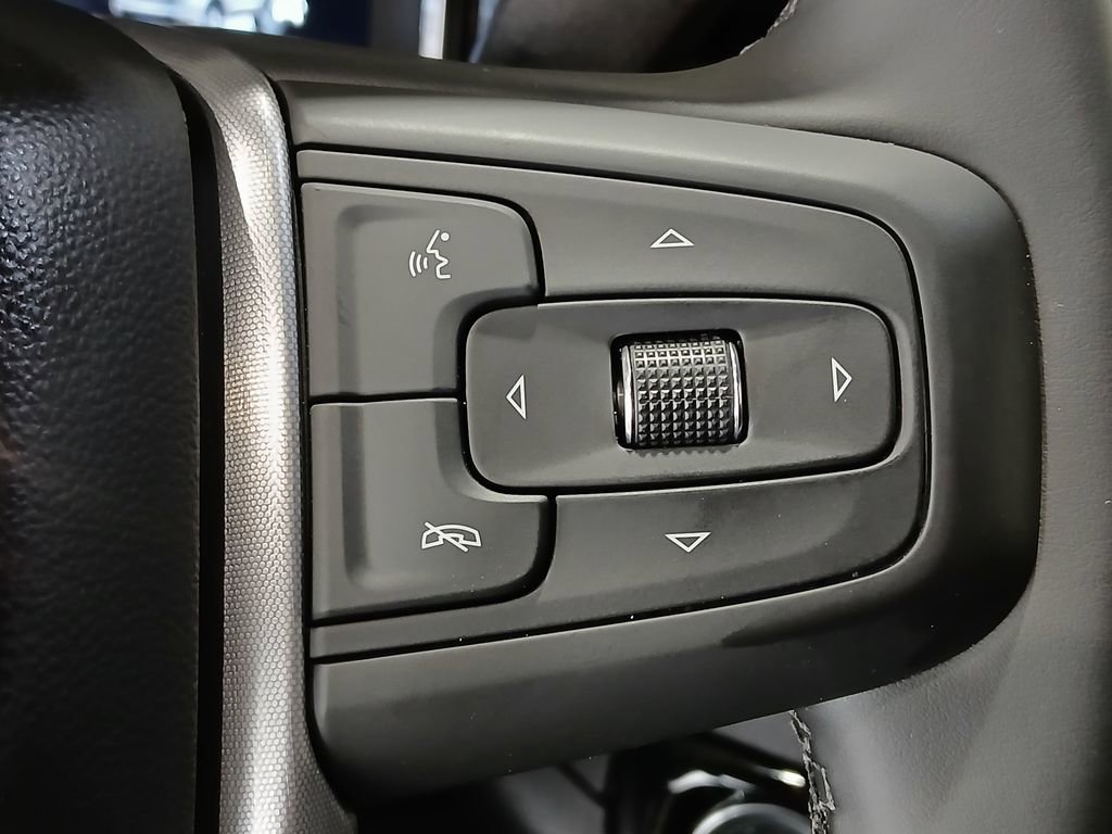 Used 2026 GMC Sierra 1500 SLT image 27