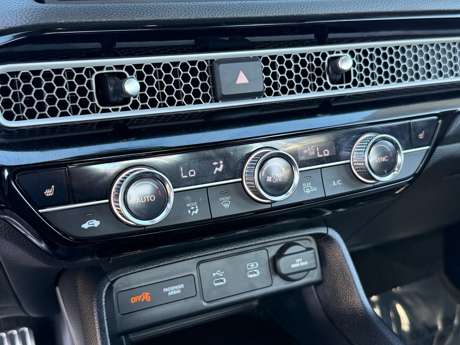 Used 2025 Honda Civic Sport image 23