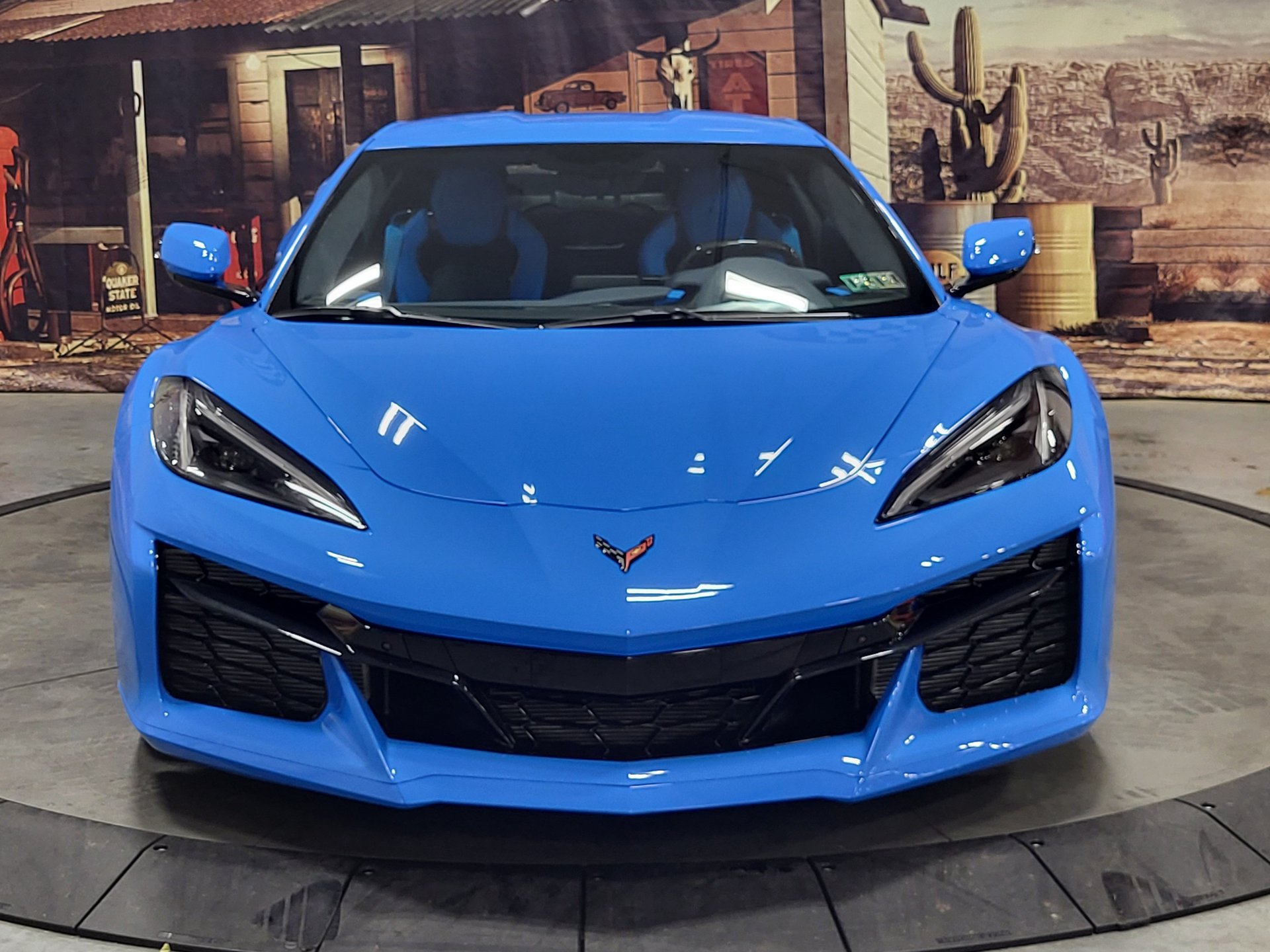 Used 2023 Chevrolet Corvette Z06 w/ Engine Appearance Package RWD image 3