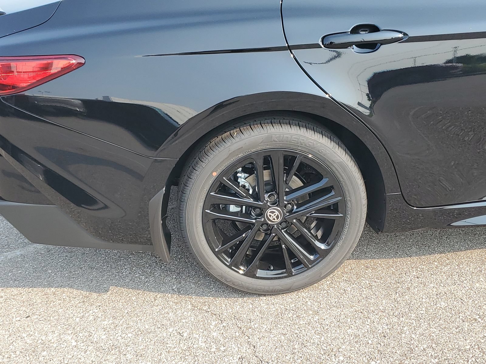 New 2026 Toyota Camry SE FWD image 5