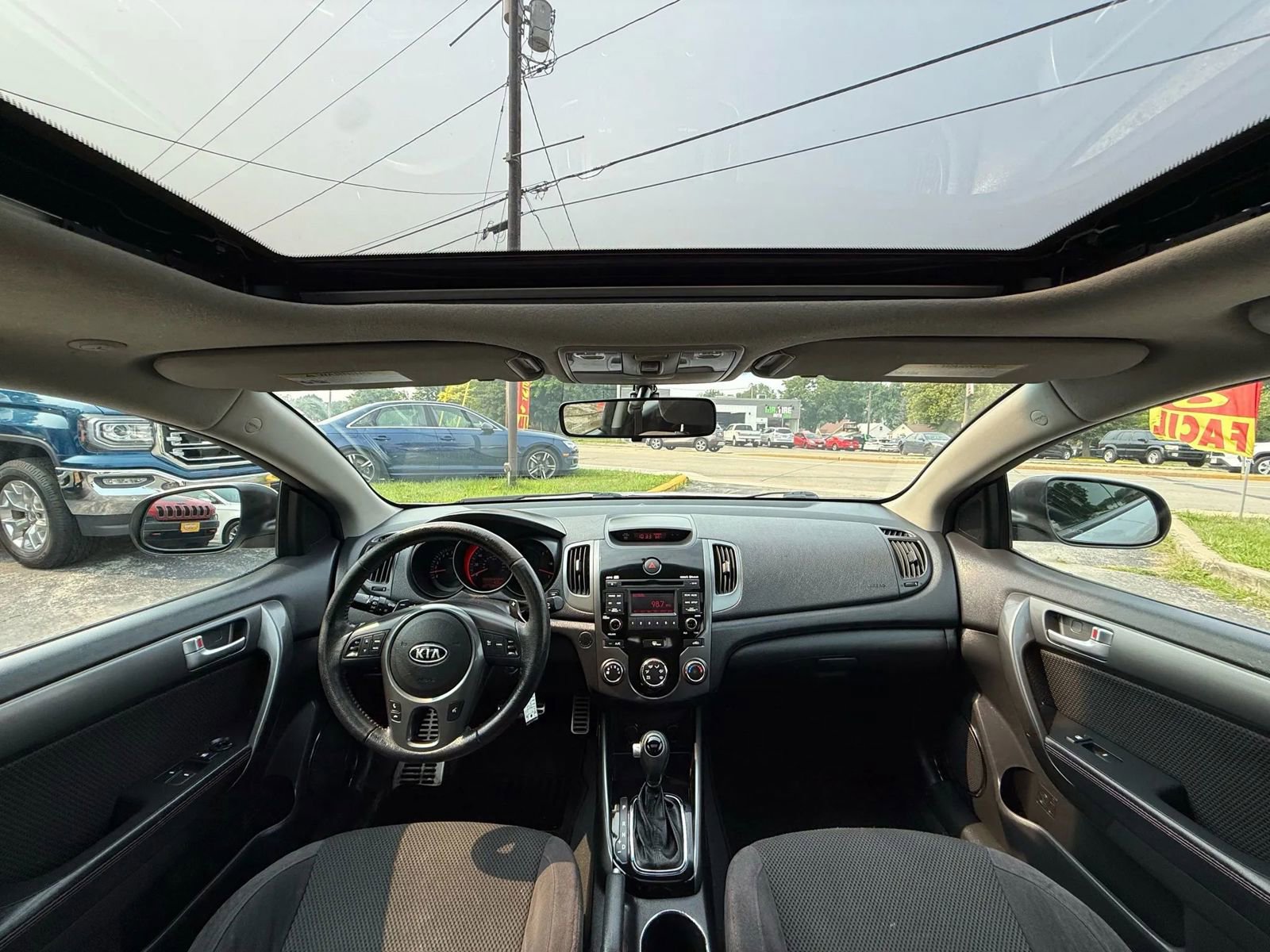 Used 2012 Kia Forte Koup SX image 17