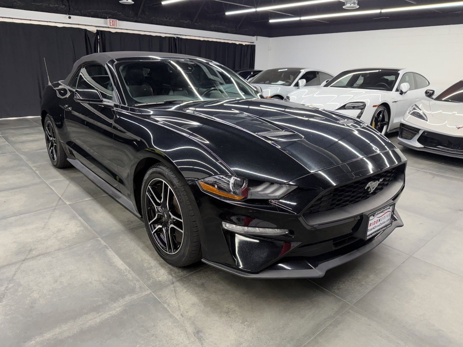 Used 2023 Ford Mustang Premium image 9