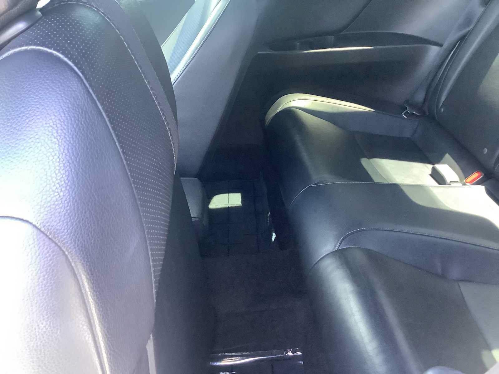 Used 2019 Honda Civic Touring image 12