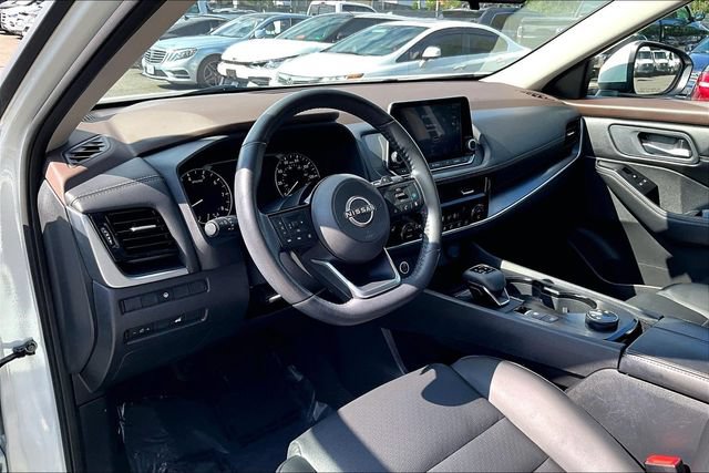 Used 2023 Nissan Rogue SV w/ SV Premium Package AWD/4WD image 14