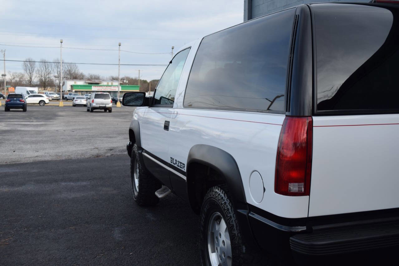 Used 1994 Chevrolet Blazer 4WD image 9