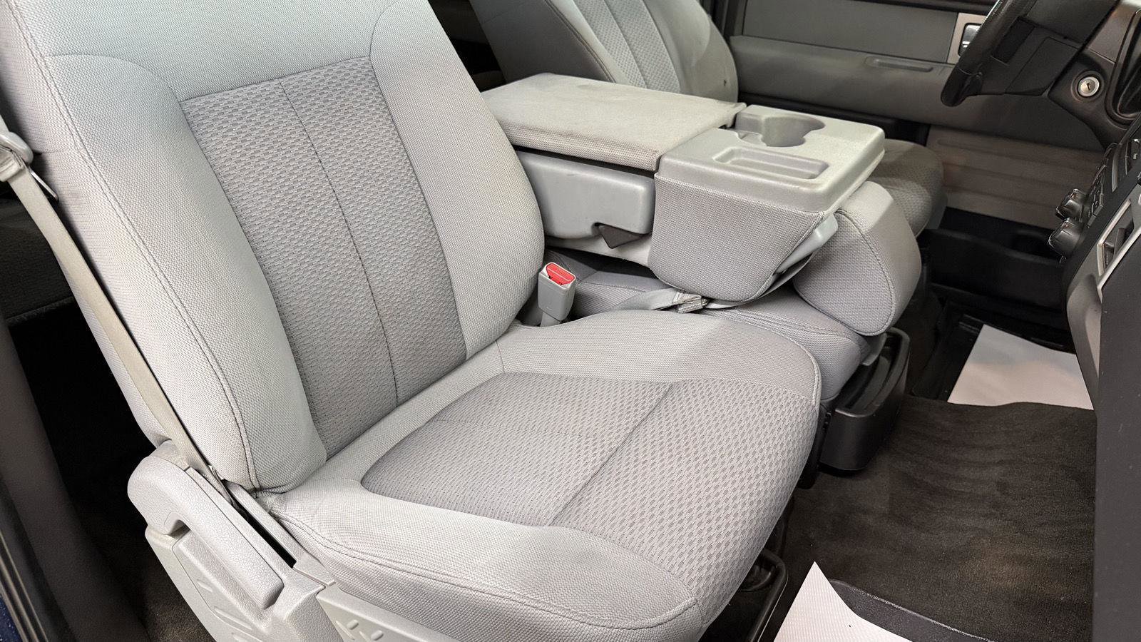 Used 2011 Ford F150 XLT w/ XLT Chrome Pkg image 19