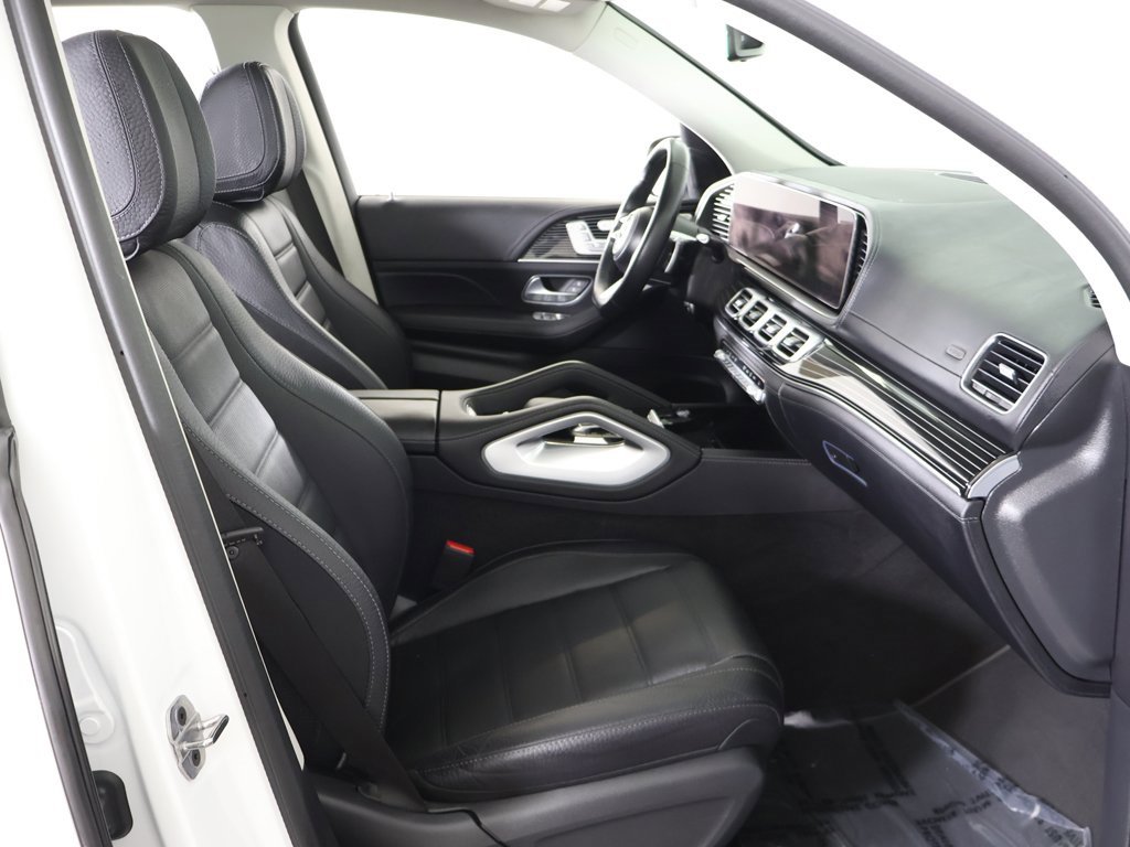 Used 2024 Mercedes-Benz GLS 580 4MATIC w/ Warmth & Comfort Package image 38