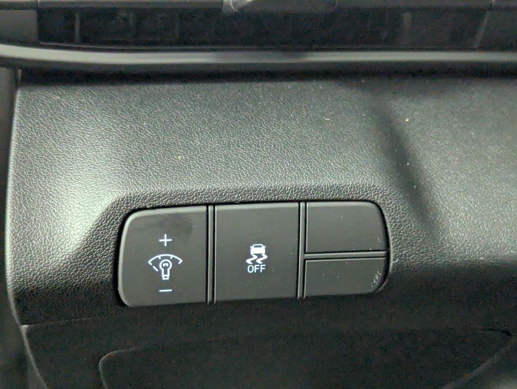 New 2026 Hyundai Elantra SEL Sport Premium FWD image 13