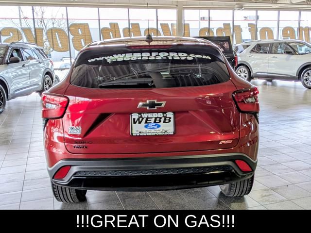 Used 2024 Chevrolet Trax RS image 7