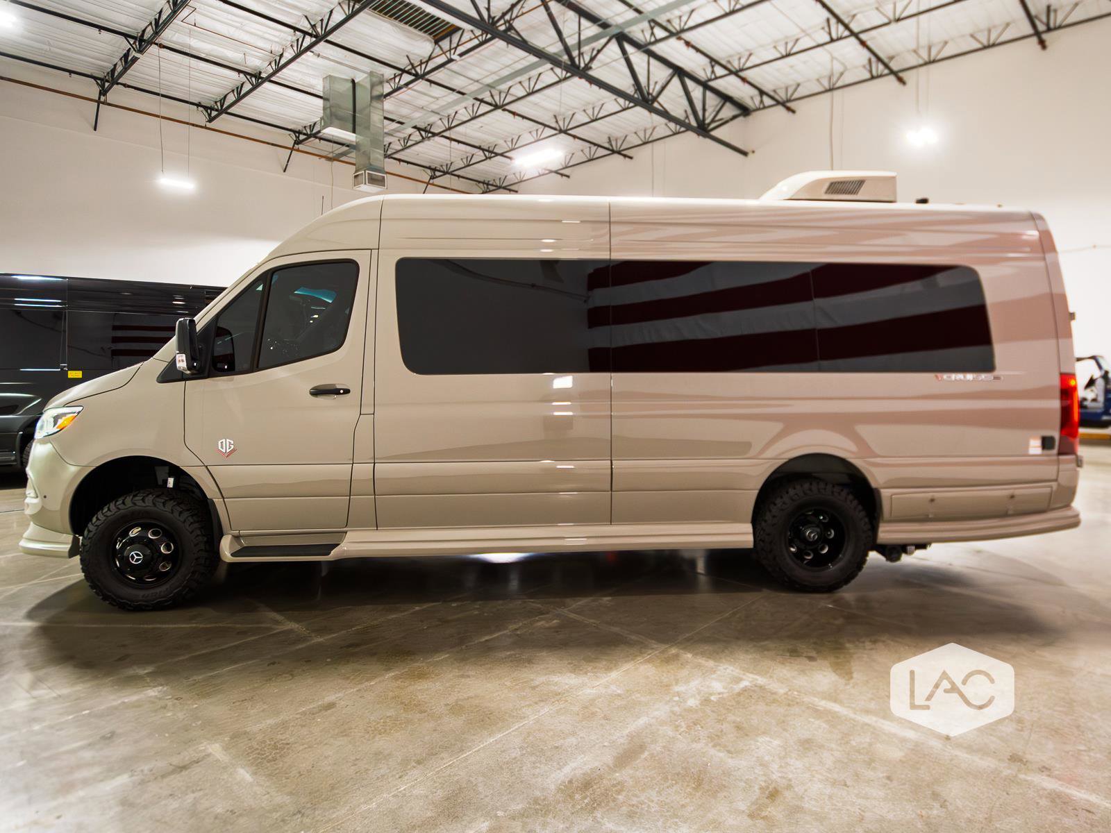 Used 2025 Mercedes-Benz Sprinter 3500 image 36