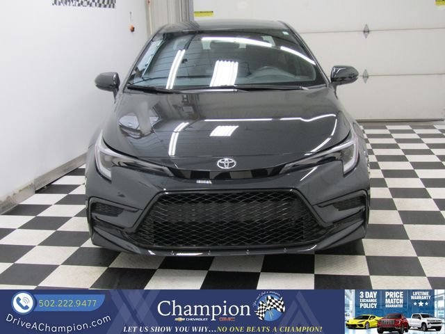 Used 2024 Toyota Corolla SE FWD image 2