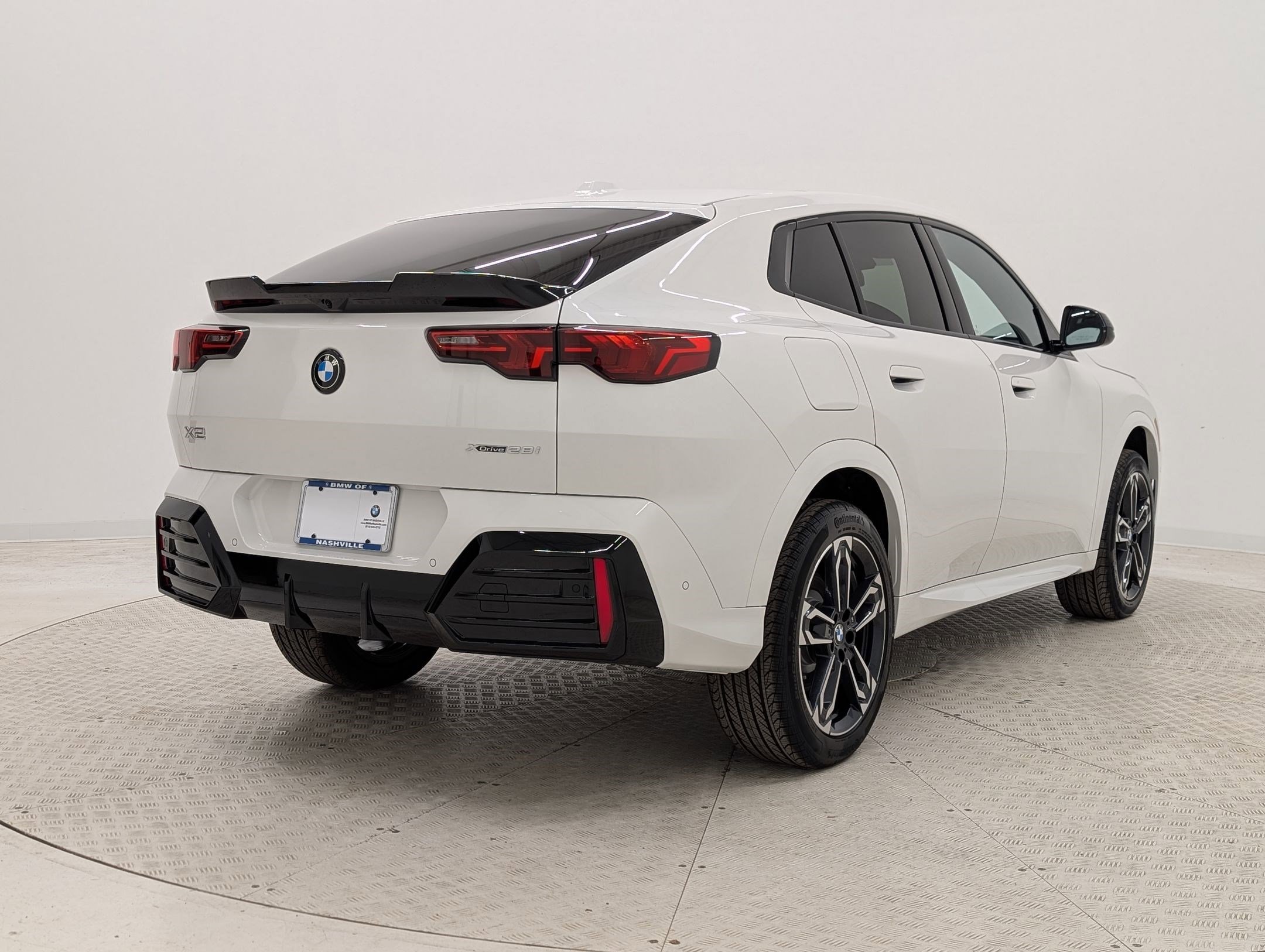 New 2026 BMW X2 xDrive28i w/ M Sport Package AWD/4WD image 9