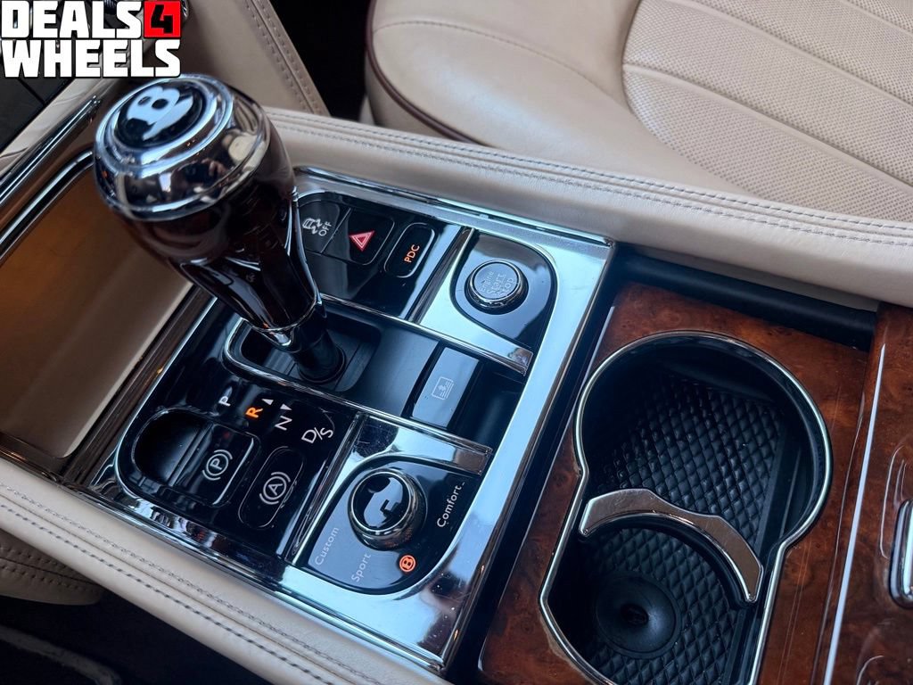 Used 2012 Bentley Mulsanne RWD image 50