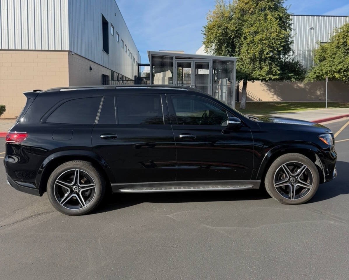 Used 2023 Mercedes-Benz GLS 450 4MATIC image 9