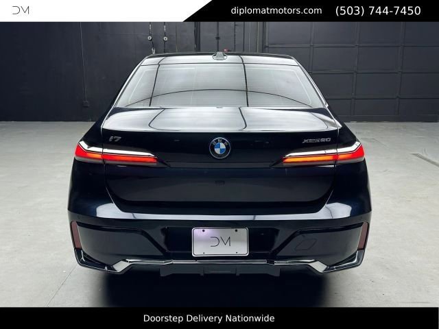 Used 2024 BMW i7 xDrive60 AWD/4WD image 6