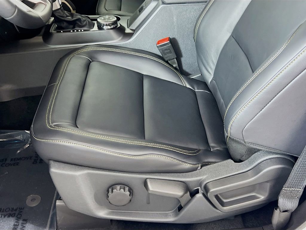 New 2025 Ford Bronco Badlands image 21