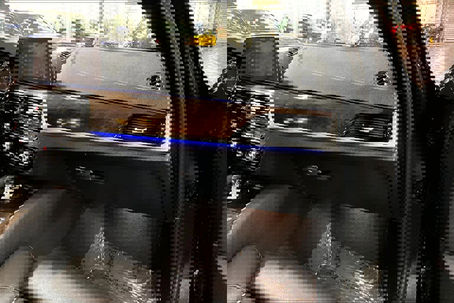 Used 2019 BMW 540i xDrive w/ Convenience Package image 18