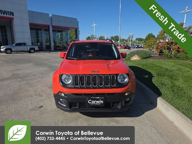 Used 2018 Jeep Renegade Latitude w/ Cold Weather Group AWD/4WD image 2