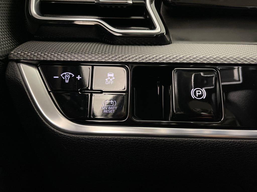 Used 2023 Kia Sportage LX image 30