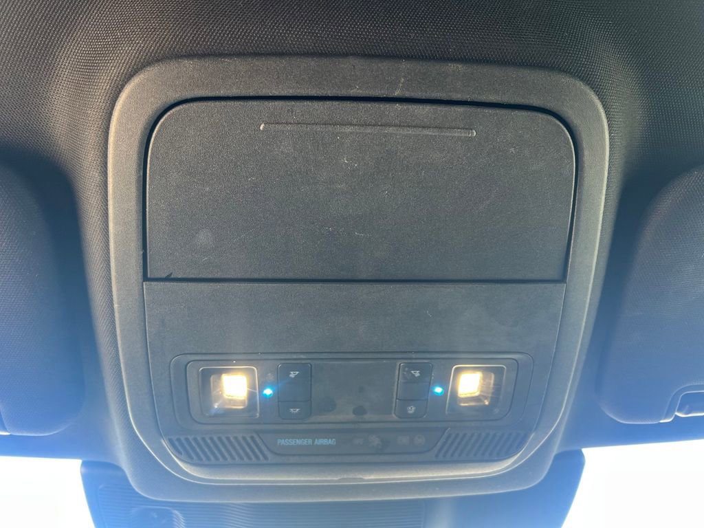 Used 2020 Ford Explorer XLT w/ Equipment Group 202A image 23