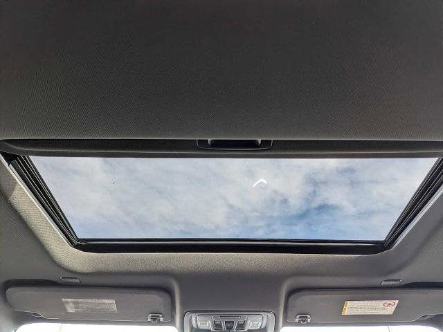 Used 2023 Chevrolet Silverado 3500 High Country image 28