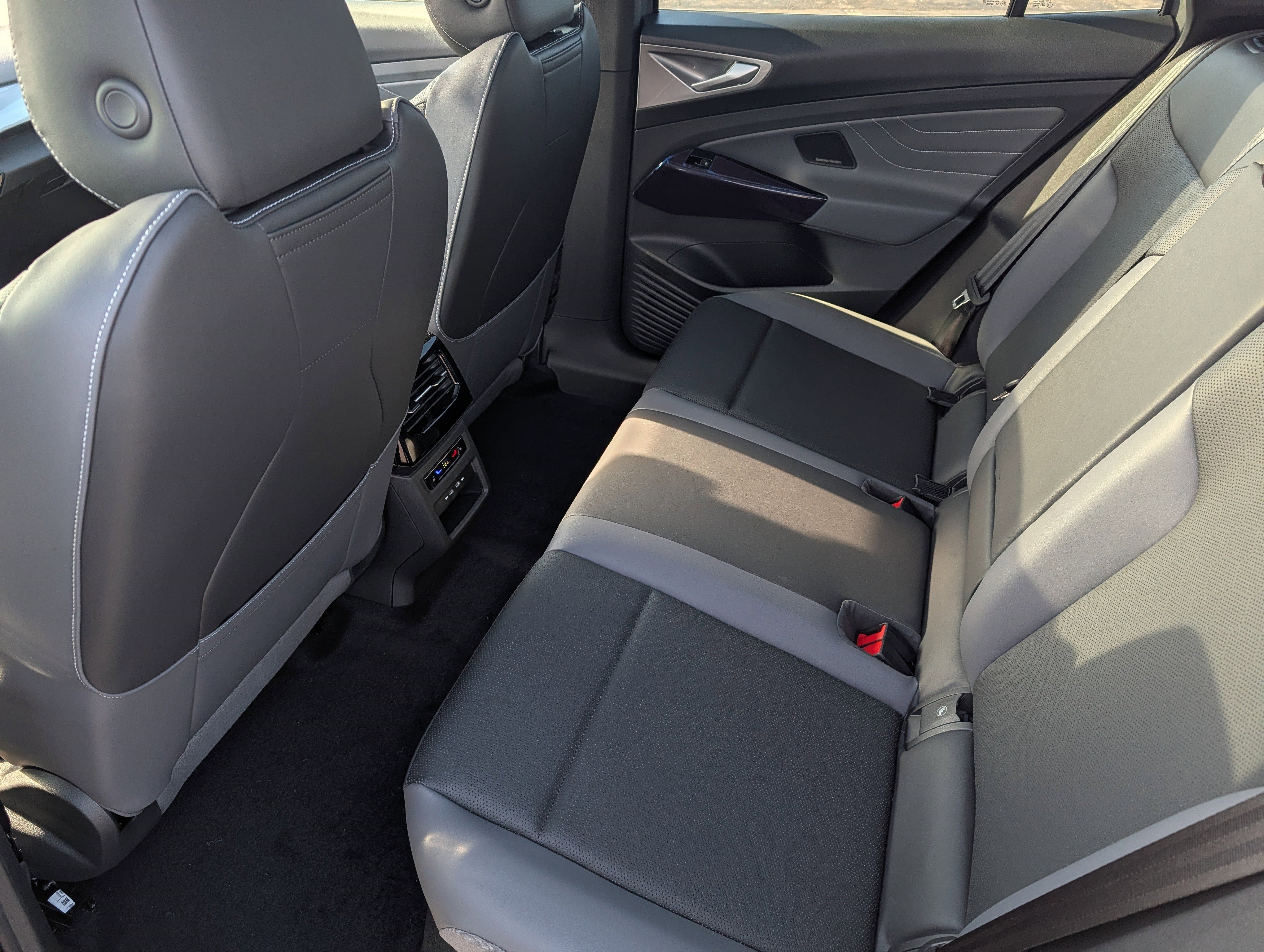 New 2026 Volkswagen ID.4 Pro S Plus image 6