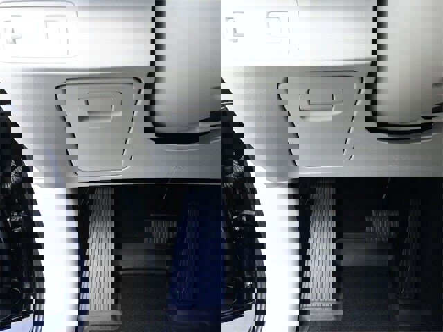 Used 2021 Volvo XC90 T5 Momentum w/ Climate Package image 16