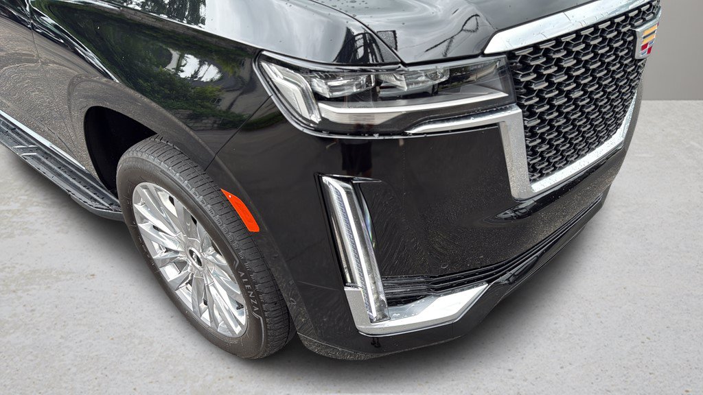 Certified 2024 Cadillac Escalade ESV Premium Luxury w/ LPO, Floor Liner Package AWD/4WD image 12