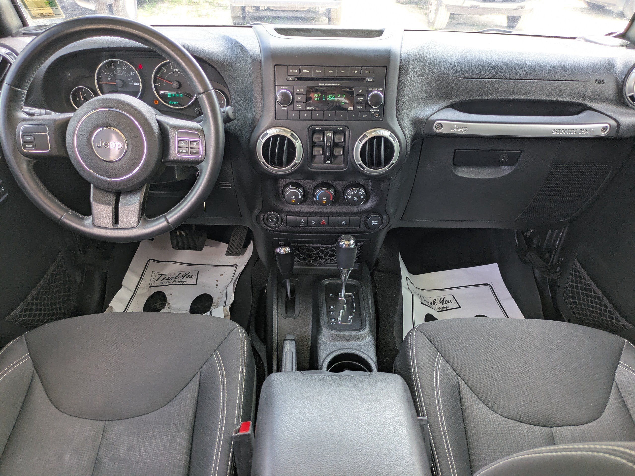 Used 2018 Jeep Wrangler Unlimited Sahara AWD/4WD image 13