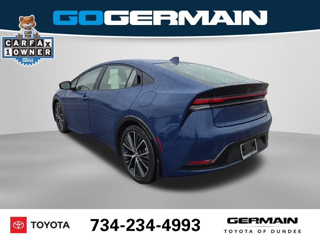 Used 2024 Toyota Prius XLE image 10