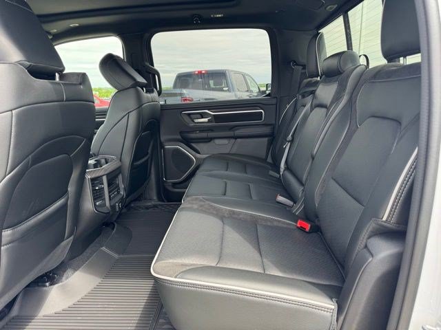 New 2026 RAM 1500 Laramie w/ Sport Appearance Package AWD/4WD image 30