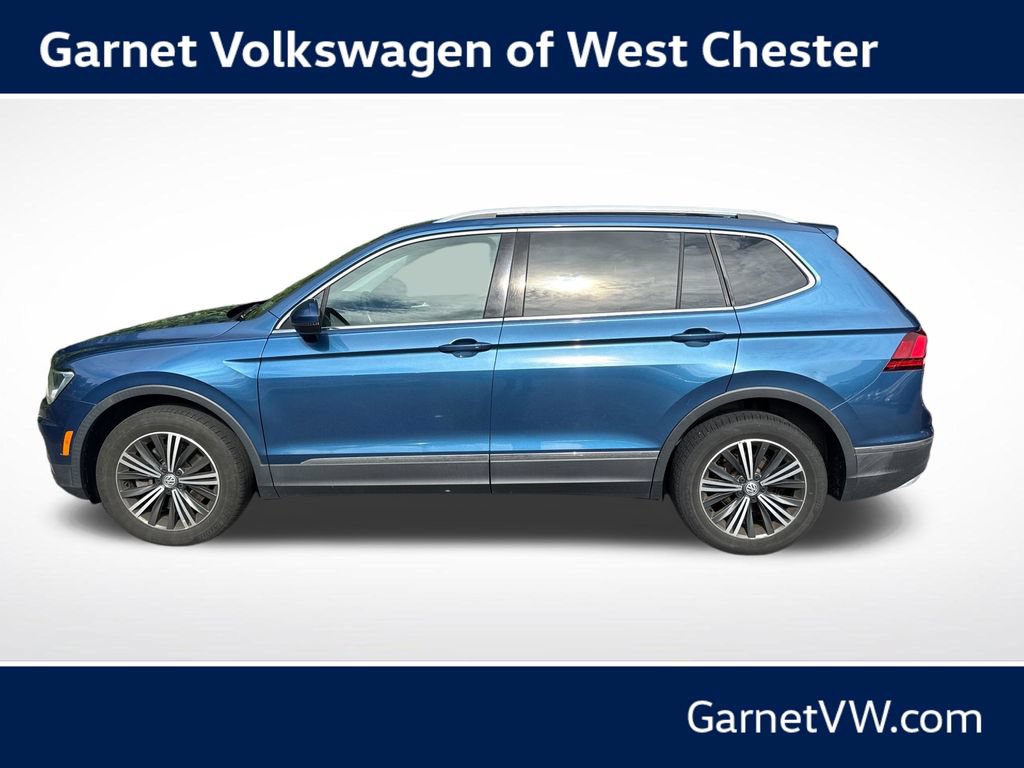 Used 2018 Volkswagen Tiguan SEL w/ 3rd Row Seat Package AWD/4WD image 2