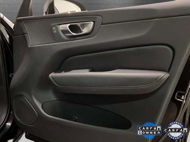 Used 2025 Volvo XC60 B5 Plus image 88