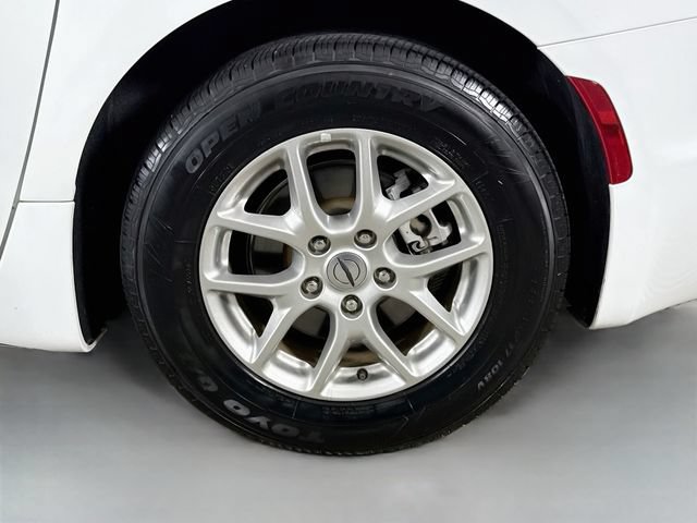 Used 2024 Chrysler Pacifica Touring-L FWD image 31