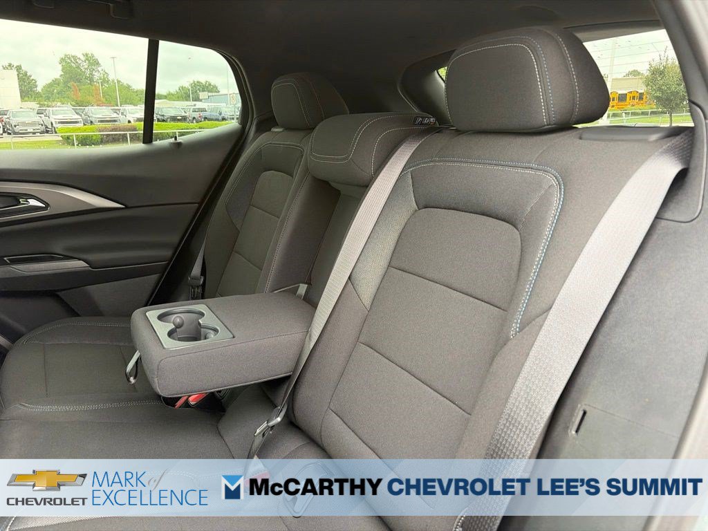 New 2026 Chevrolet Equinox EV LT w/ Comfort Package FWD image 40