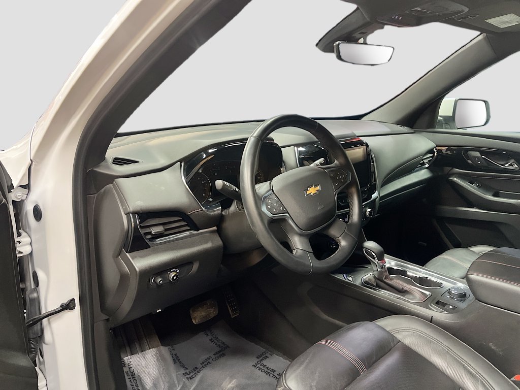 Used 2023 Chevrolet Traverse RS AWD/4WD image 9